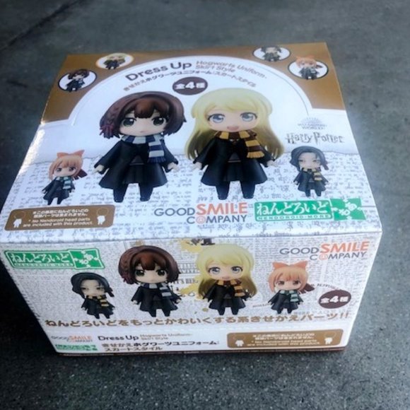 Nendoroid More: Dress Up Hogwarts Uniform - Skirt Style - Picture 2 of 11